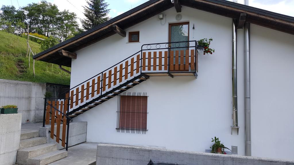 Bed And Breakfast Ai Sassi Sovramonte Exterior foto